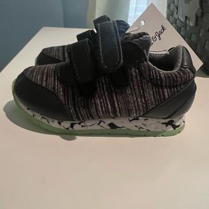 CAT & JACK SHOES BRAND NEW TODDLER SIZE 6